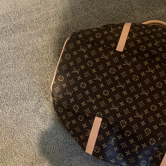 NWOT overnight Duffle bag! - Picture 6 of 12